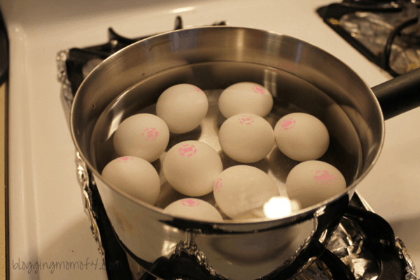 Do you know how to make salted eggs? They are actually pretty easy. My mom helped me out with a simple instructions. You can also use these easy instructions to make regular hard boiled eggs too. 