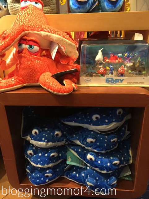 Have you seen all of the awesome new Finding Dory Merchandise? We got a sneak peek. Take a look!