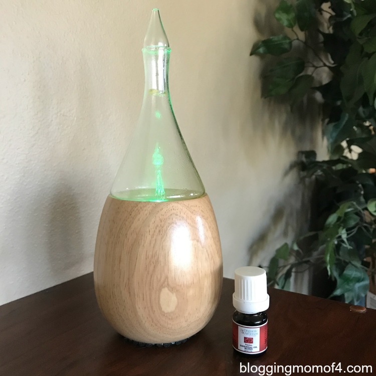 Essential Oil Diffuser from Organic Aromas Makes a Great Gift Option! #Holiday2017