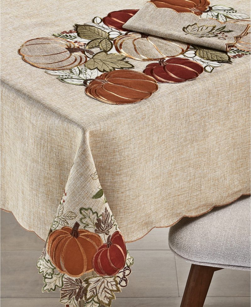 Harvest wreath table linens on sale